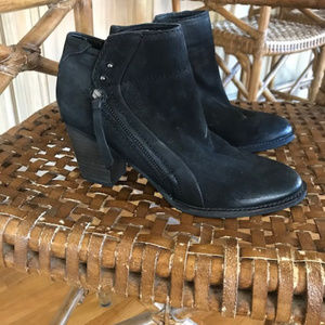 Dolce Vita Black Booties